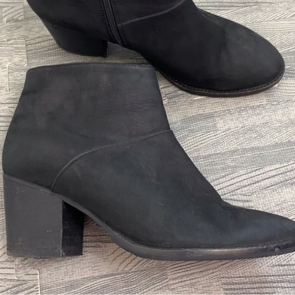 Blondo Suede Leather Waterproof Boots - Picture 9 of 9